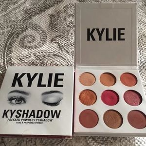 Kylie Burgundy Palette